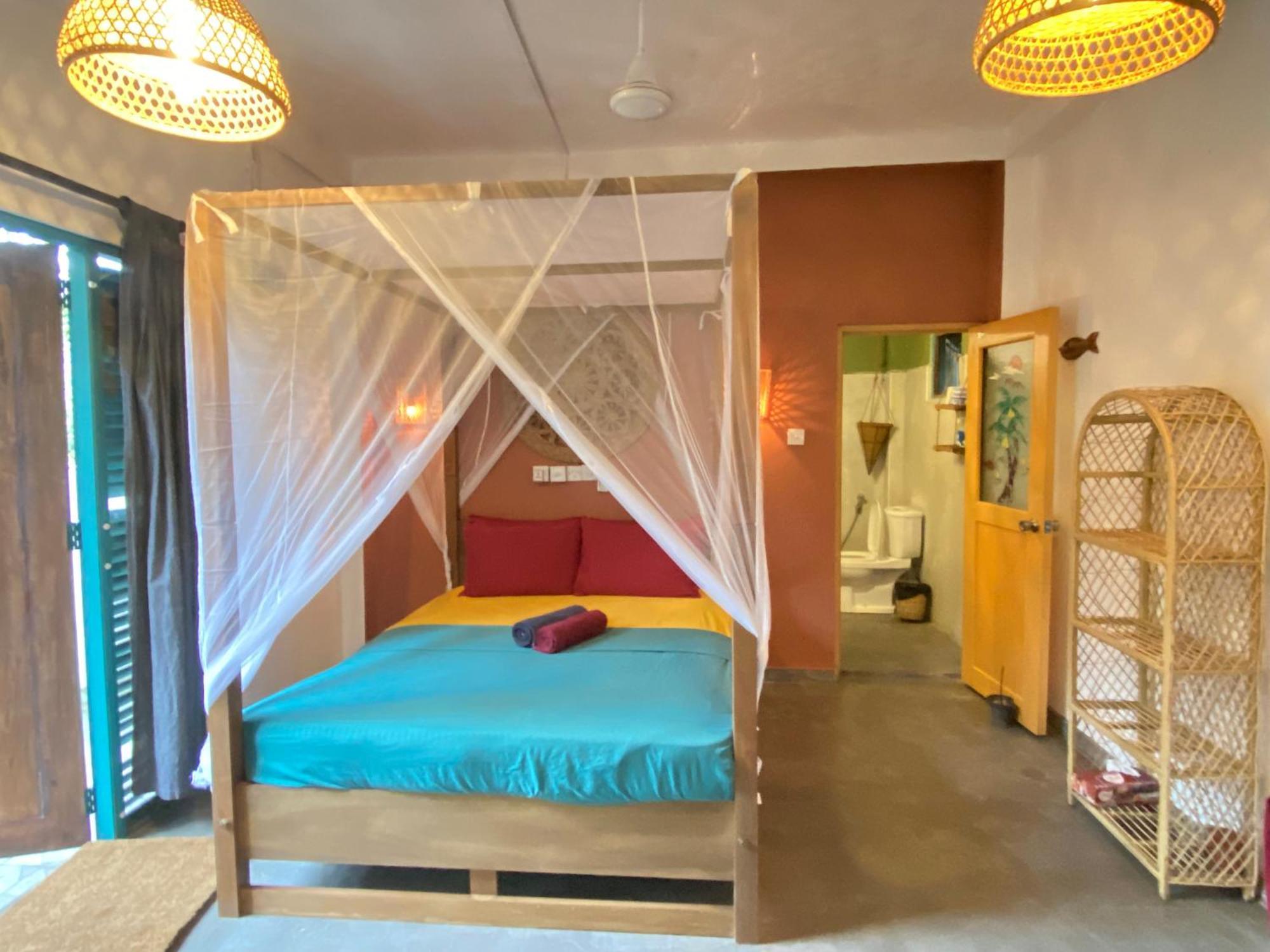 Babylon Mirissa Hostel Kültér fotó